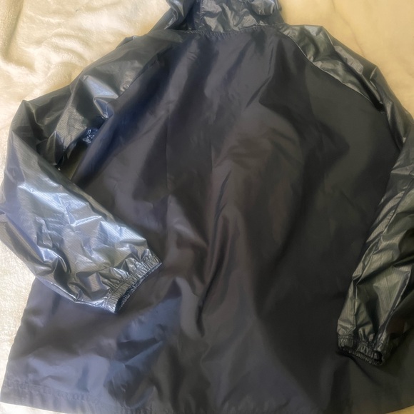 Under Amour Shell Jacket - Picture 4 of 9